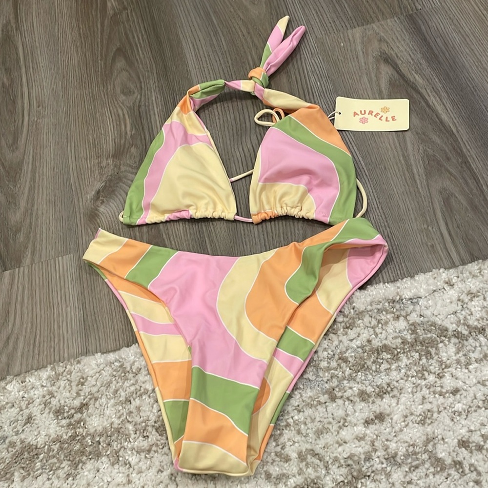 Aurelle bikini